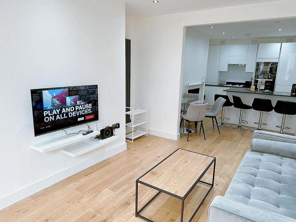 Massive Flat Near Greenwich Park London