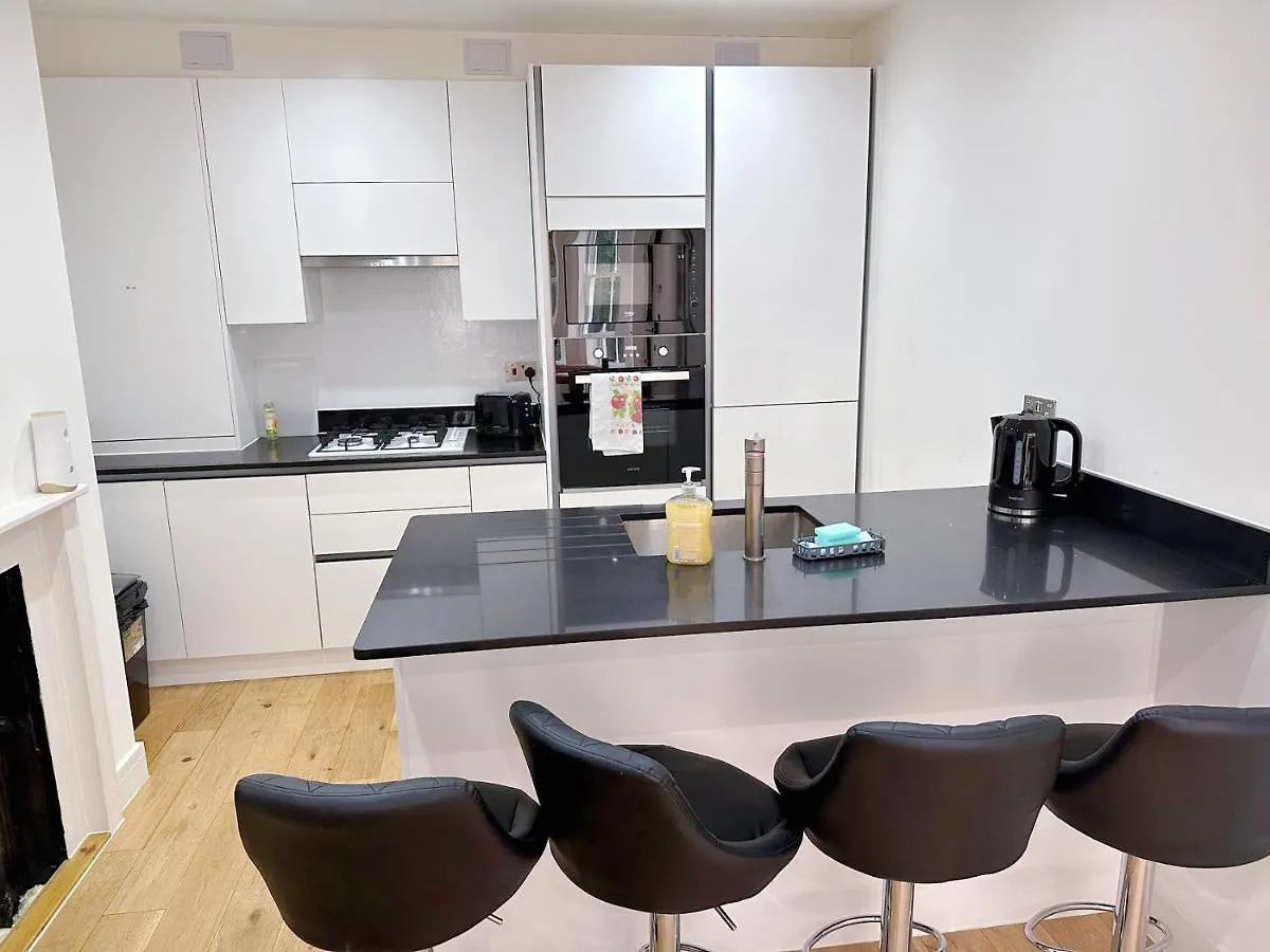 Apartment Massive Flat Near Greenwich Park London